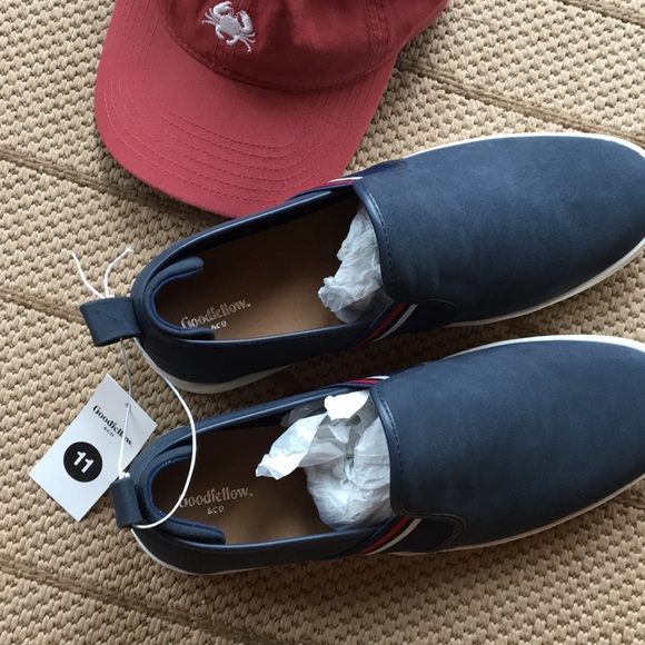 Navy blue Goodfellow sneakers - Picture 2 of 4